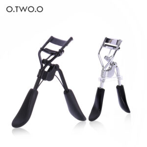 Magnetically Assisted Eyelash Curler